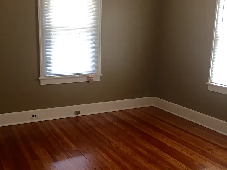 810 Robertson St — Photo 7