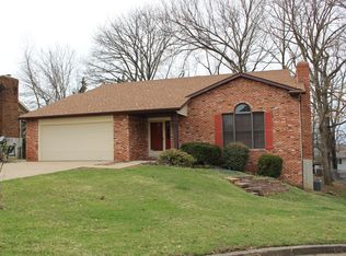 4876 Woodhaven Dr, Jefferson City, MO 65109