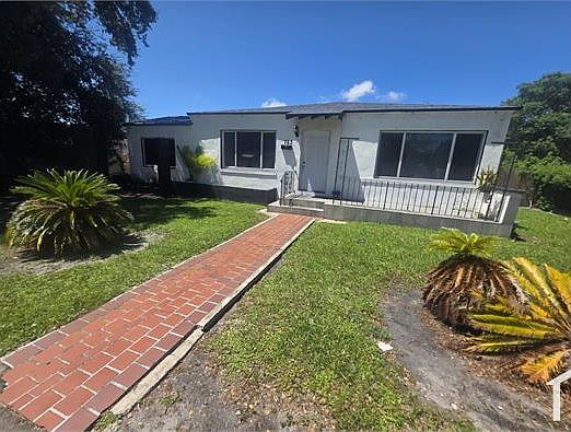 4th image of 753 NW 52nd St