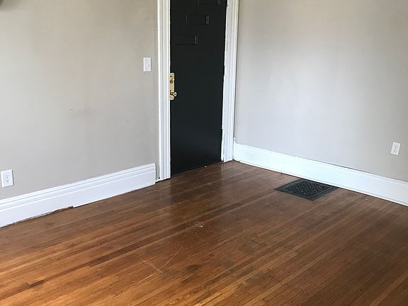2nd image of 4313 Lake Ave APT 2