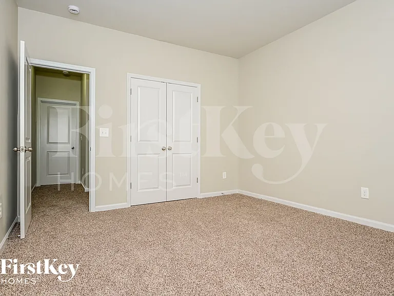 360 Madison Grace Ave — Photo 11