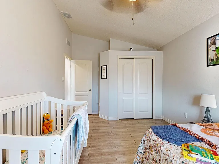 3249 Emerald Point Dr — Photo 29