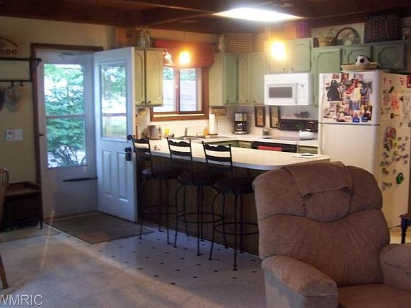 3rd image of 10908 1st St