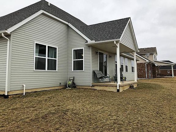 4th image of 106 Scarlet Dr