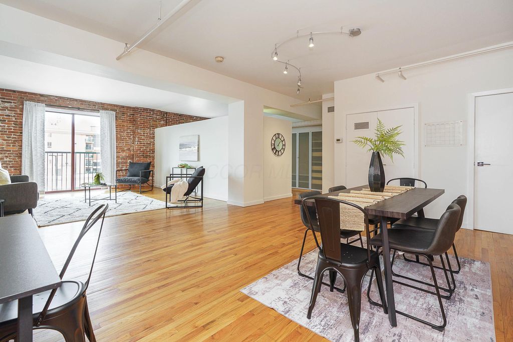 Real estate listing image