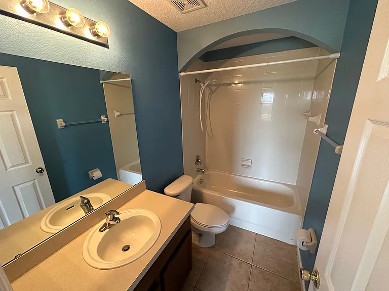 9118 Sabal Pine Way — Photo 8