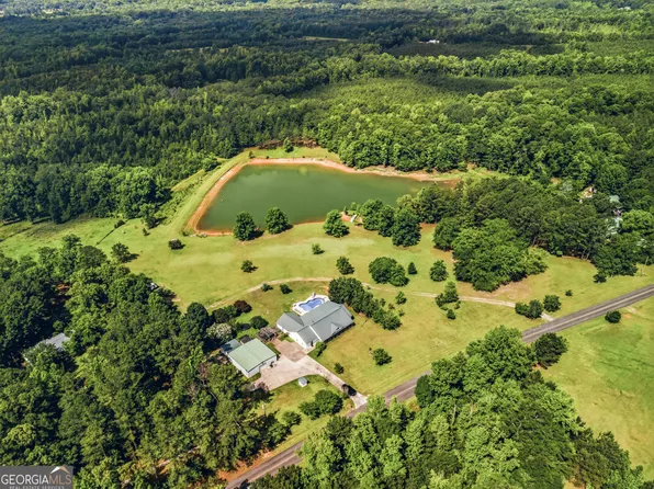 1766 Ll Revell Rd, Manchester, GA 31816