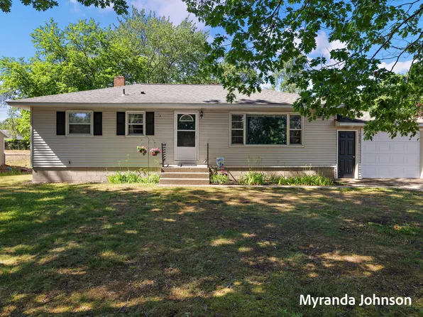 1744 W Norton Ave, Norton Shores, MI 49441