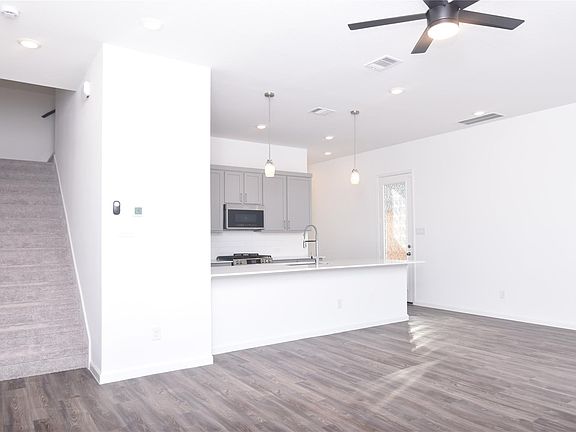 5th image of 5427 Holly Valley Ln