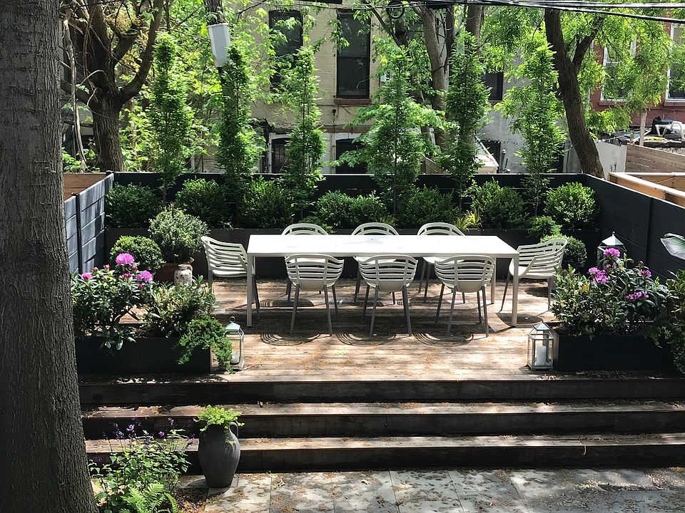 1st image of 458 Van Buren St #2