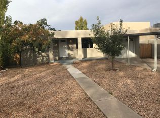 407 Manzano St NE, Albuquerque, NM 87108