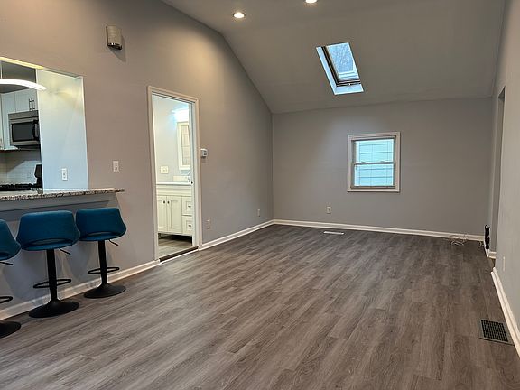 3rd image of 414 Hawley Ave #1