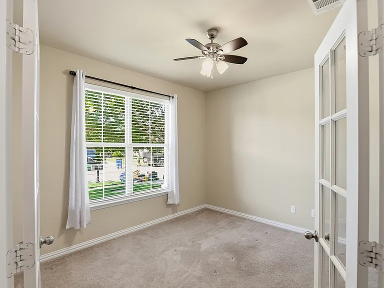 178 Pleasant Hill Ln — Photo 3