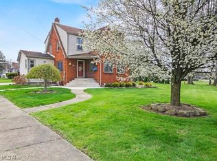 264 Center St, Struthers, OH 44471