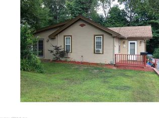 10 Dewberry Rd, Waterbury, CT 06705