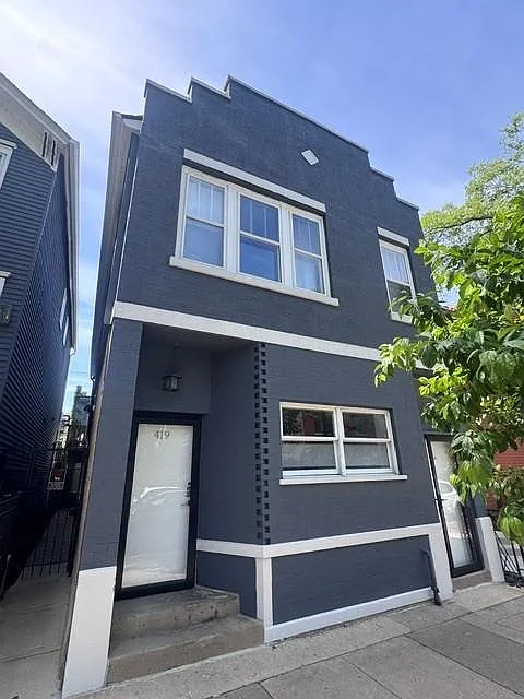 419 W Eugenie St #2F