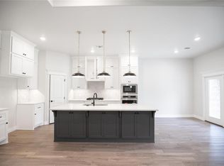 9237 NW 86th St, Yukon, OK 73099