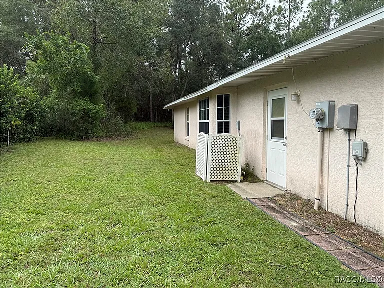 2858 E Marcia St — Photo 50