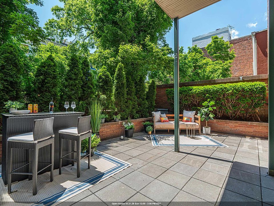 1st image of 61 Grand St APT 1A