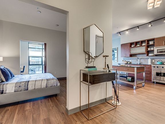 4th image of 1524 Eastlake Ave E #334