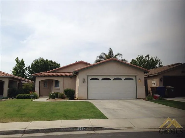5913 Sarona St photo 1