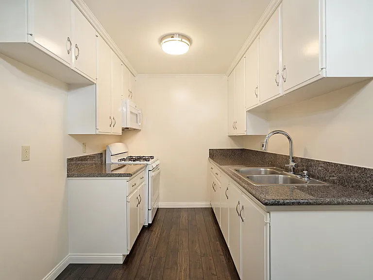 2266 Cazador Dr #4 — Photo 13