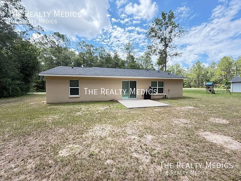 303 Sequoia Dr — Photo 22
