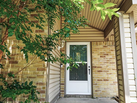 4th image of 4734 Cliffwood Dr