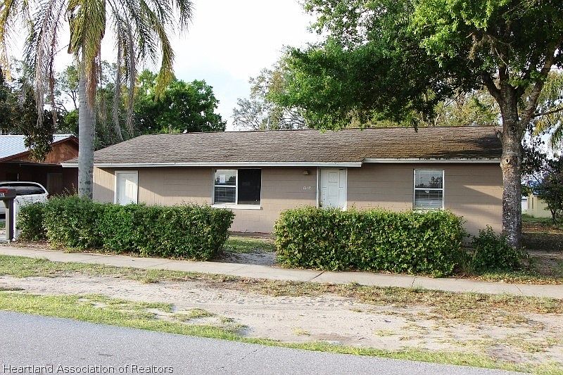 1st image of 1030 Eo Douglas Ave