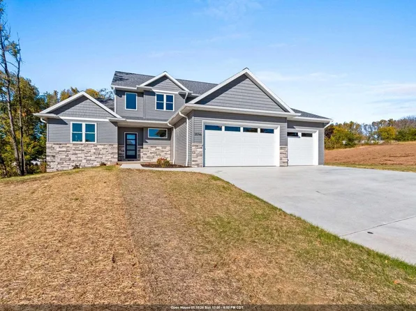 3096 S SANDSTONE COURT, Green Bay, WI 54313