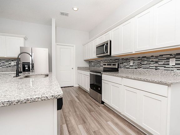 5th image of 765 Ocean Spray Dr