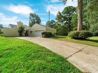 19627 Gamble Oak Dr, Humble, TX 77346