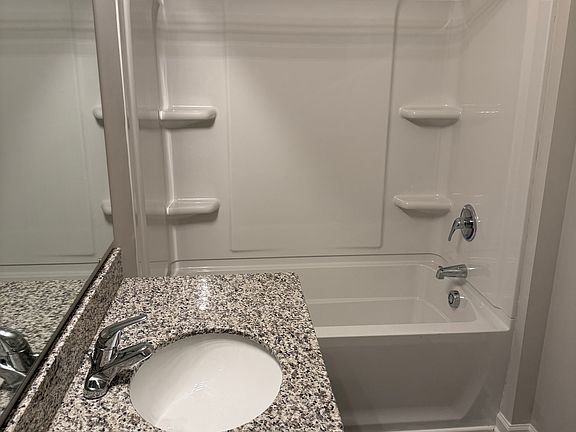 4th image of 1215 Silver Stream Dr