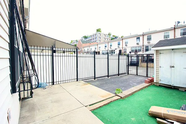 Rented by True Real Estate Group | media 20