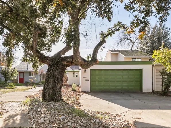 2042 E 8th St, Davis, CA 95618