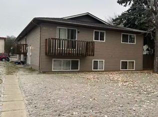 3832 47th St #4, Red Deer, AB T4N1N7