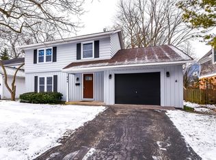 646 Mawman Ave, Lake Bluff, IL