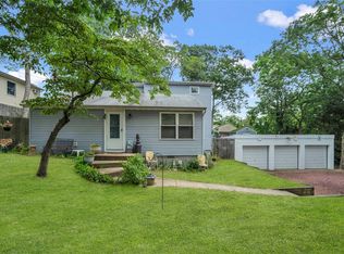 5 Flower Ave, Holtsville, NY 11742