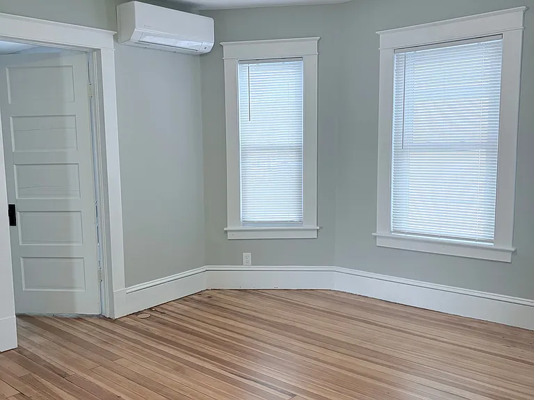 2 bed, 1.0 bath, $2,000 — Photo 10