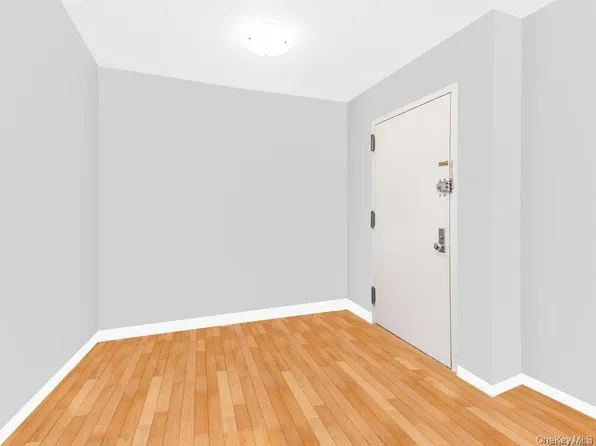 2287 Johnson Avenue image 14 of 15