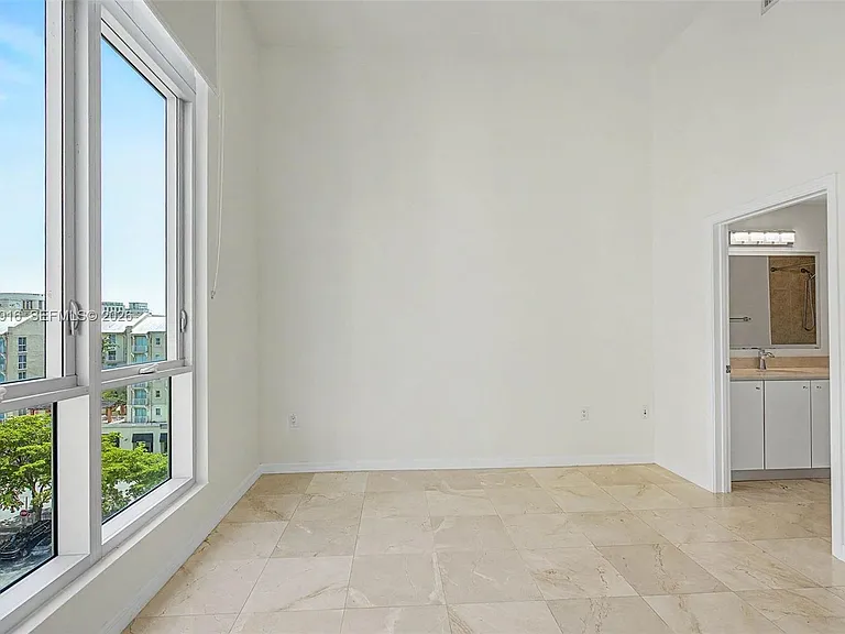 9055 SW 73rd Ct #602 — Photo 12