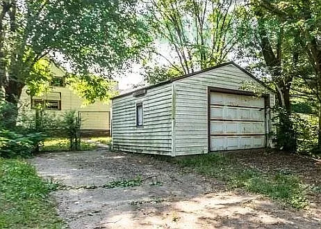 1507 S Livingston St — Photo 7