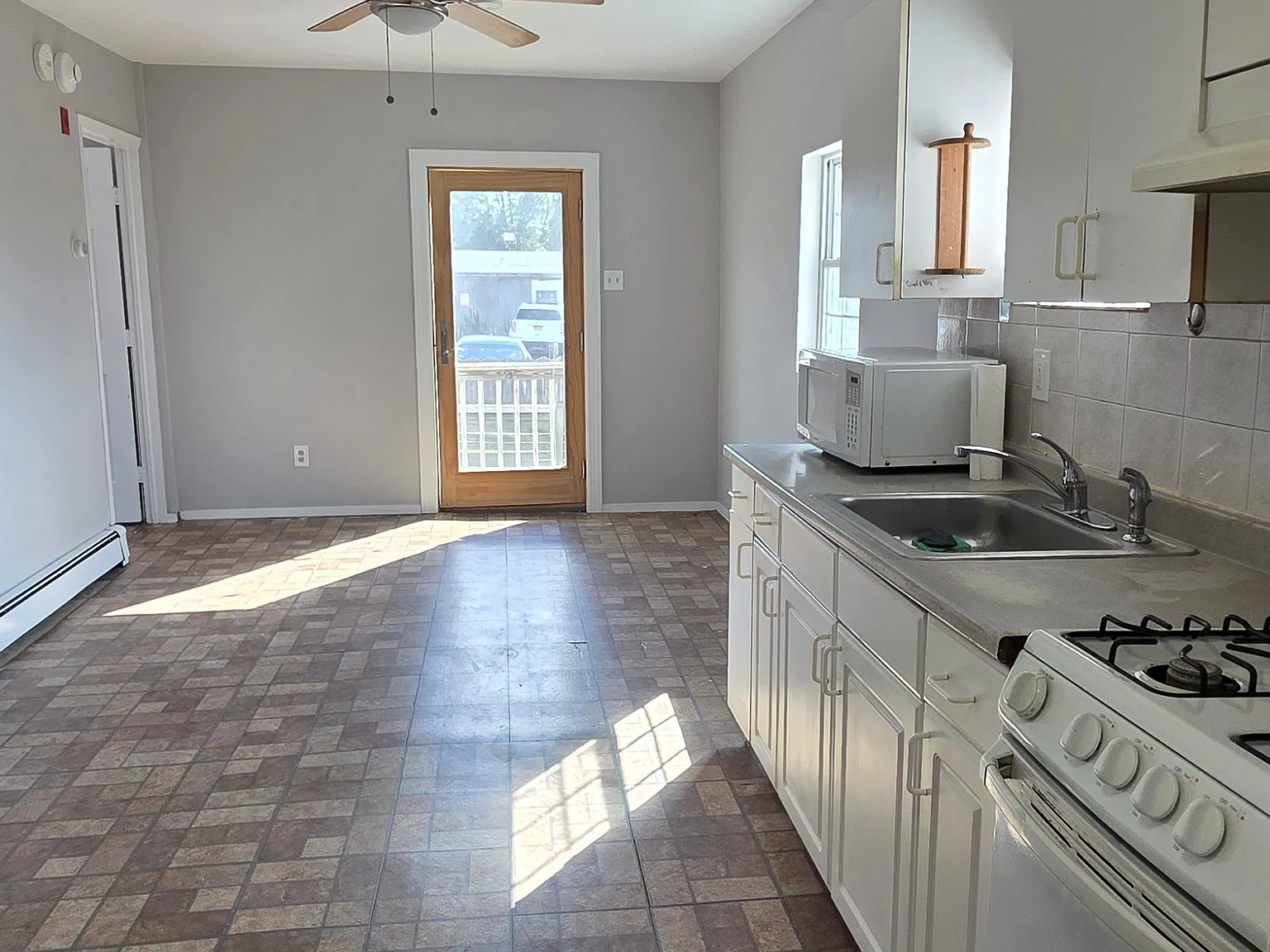 50-58 Bayville Ave — Photo 2