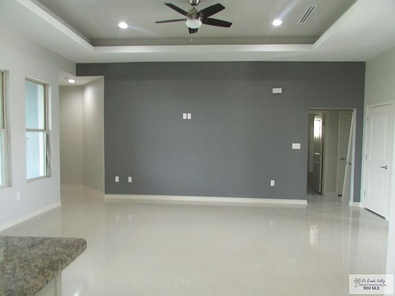 3rd image of 3928 Maritza Dr