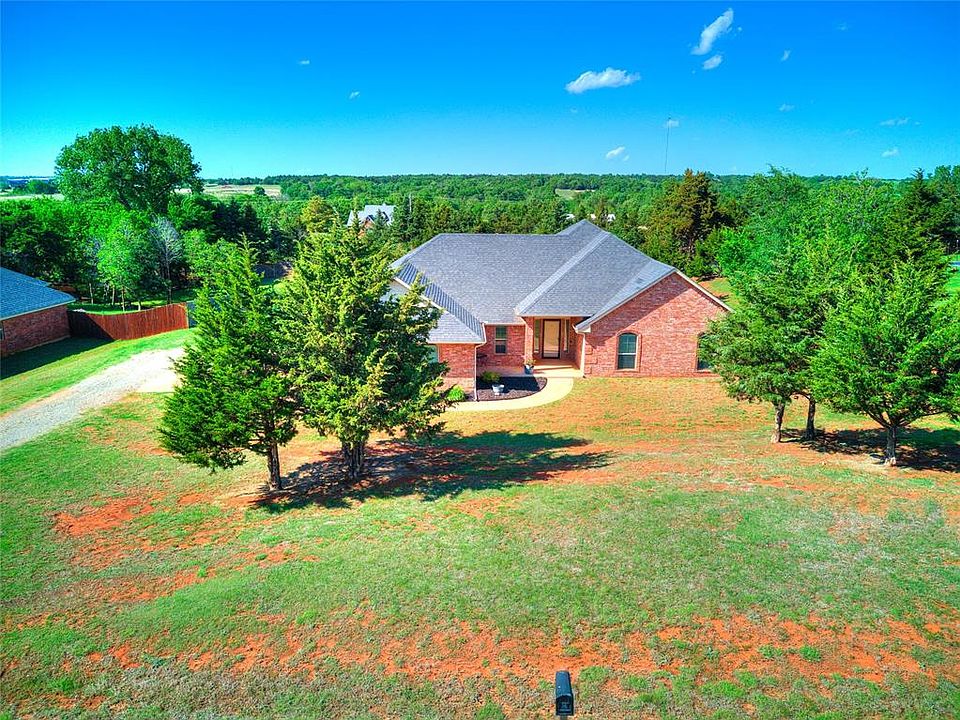 5774 Timberland Xing, Guthrie, OK 73044 | Zillow
