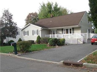 35 Thompson Ave, Fords, NJ 08863