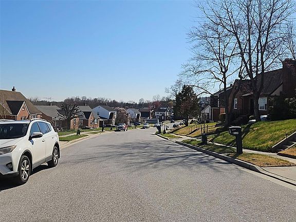 5th image of 8115 Edwill Ave