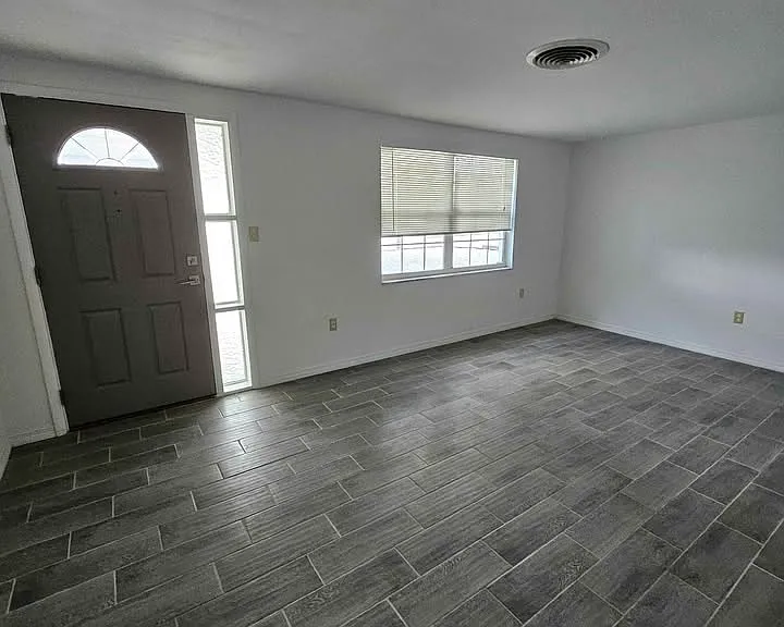 4934 Picture Ave — Photo 2
