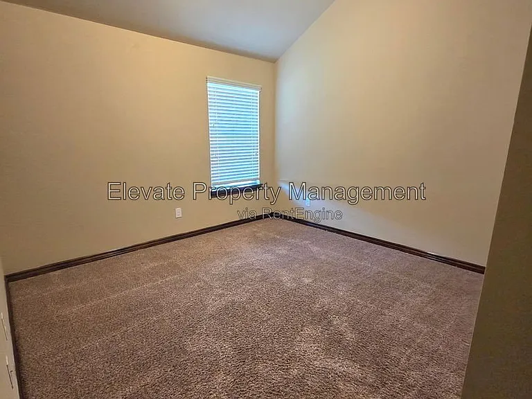 2200 Kintyre Rd — Photo 27