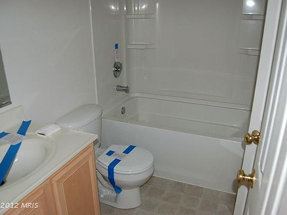 5th image of 17371 Chase St